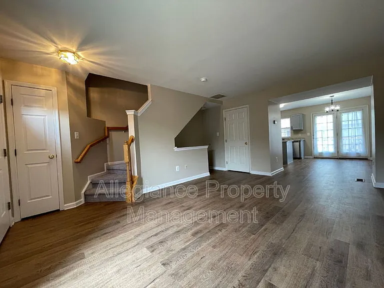 6368 Michael Robert Dr — Photo 5