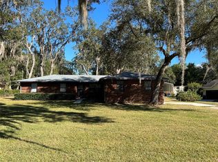 207 SE 3rd Ave, Melrose, FL 32666