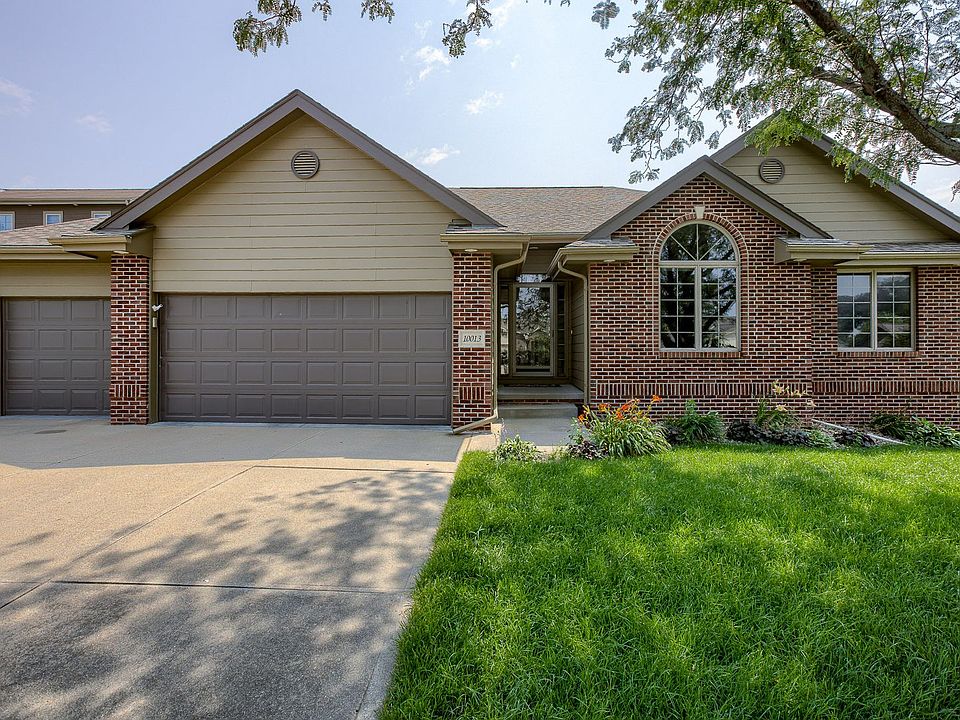 1st image of 10013 S 202nd Cir