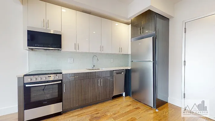 Rented by Metro Garden Realty NYC | media 26