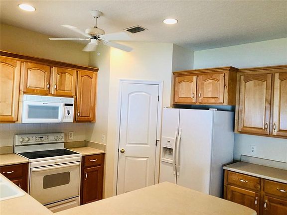 5th image of 520 Ashbrook Dr