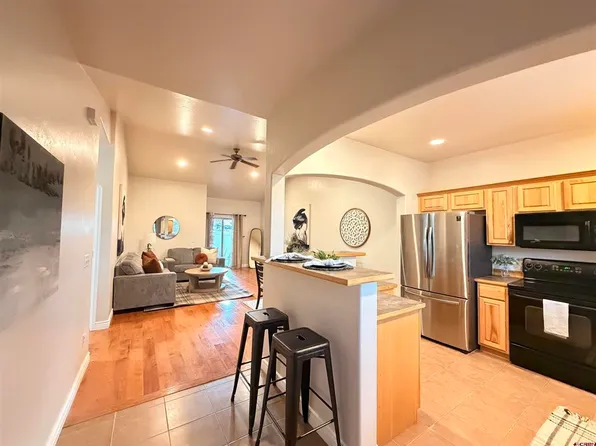 230 Crossroads Circle, Montrose, CO 81401