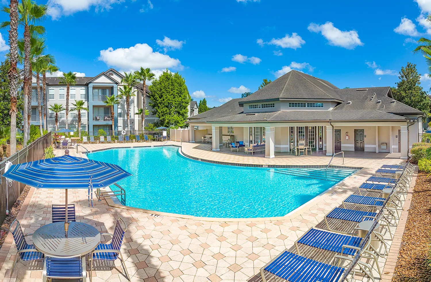 MAA Tampa Oaks — Photo 4