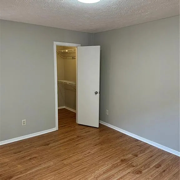 1413 Tuxworth Cir — Photo 7