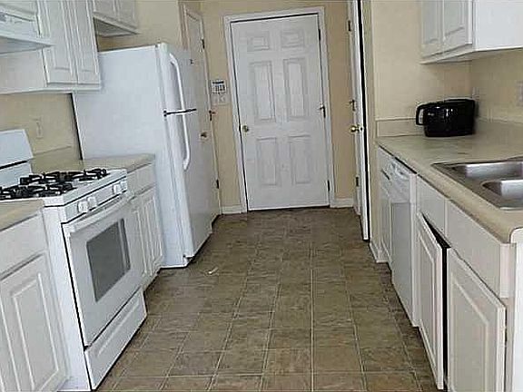 4th image of 6799 Gina Agha Cir