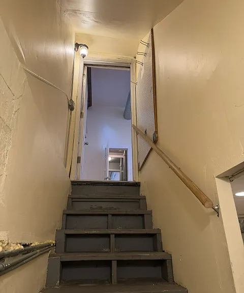 1133 N California Ave #1F — Photo 9