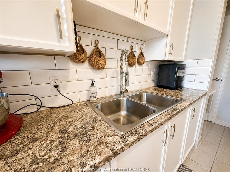 1st image of 276 Merritt Ave #102