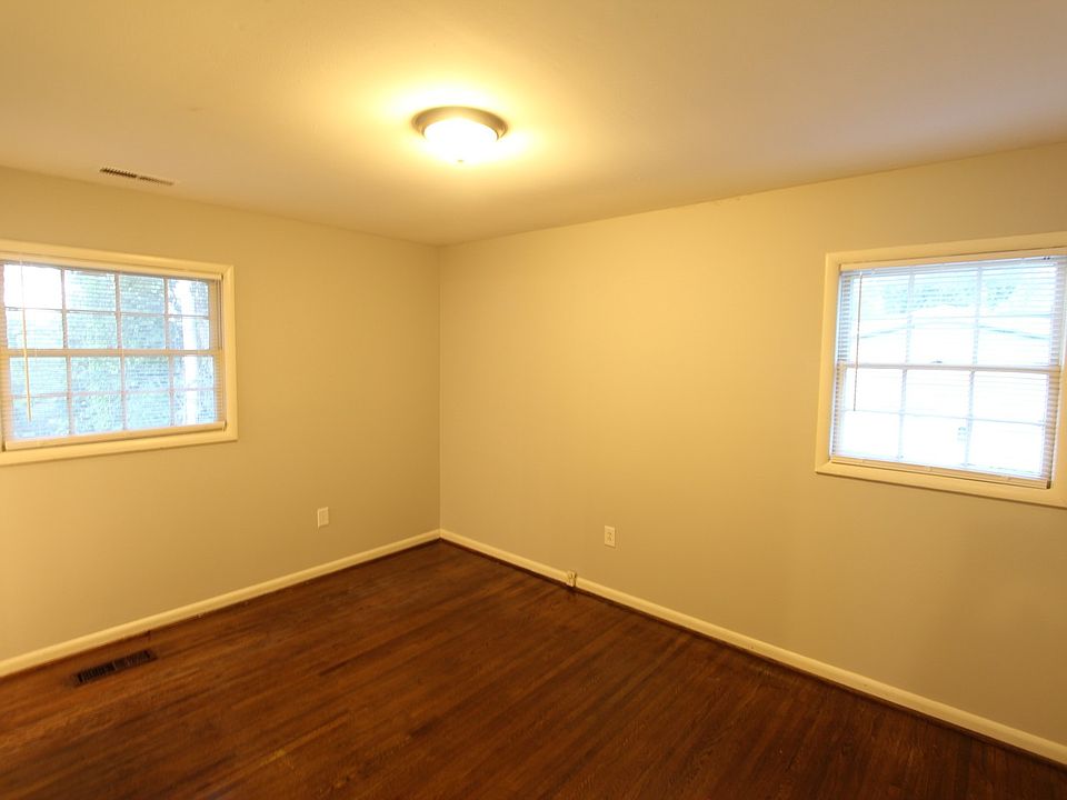1st image of 215 Von Dale Dr