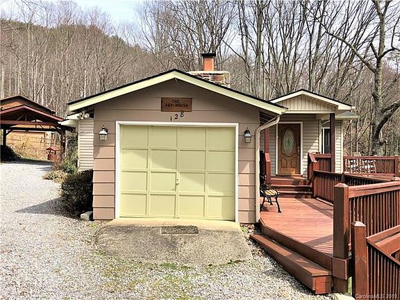 2nd image of 128 Aby Ln