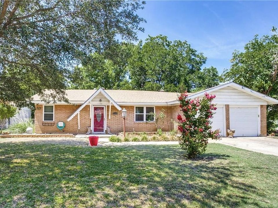 1100 Usher St, Benbrook, TX 76126 Zillow