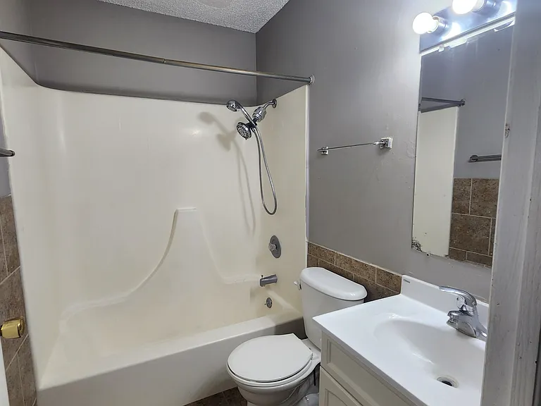 3532 Huntington Ave #2 — Photo 5