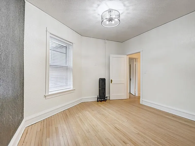 2632 N Prospect Ave — Photo 16