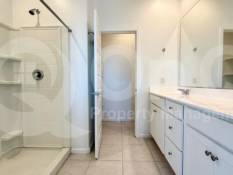 9357 W Glenrosa Ave — Photo 14