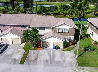 10767 NW 11th St, Pembroke Pines, FL 33026