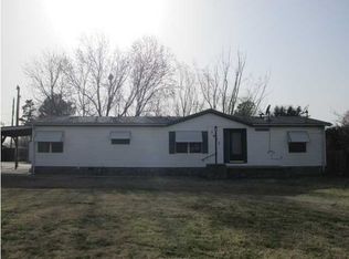 5225 S Cambridge Rd, Clearwater, KS 67026