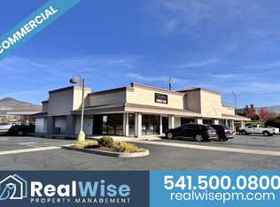 930 N Phoenix Rd #A105, Medford, OR 97504