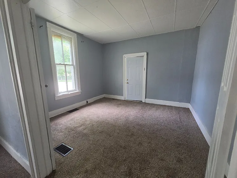 2202 Cherry St — Photo 3