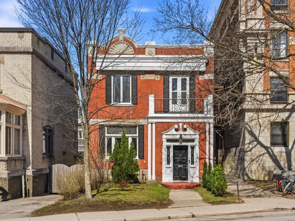 237 Bloomfield Ave, Montraal, QC H2V 3R6