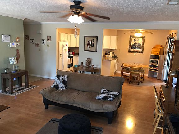 4th image of 301 Calle Margarita NE