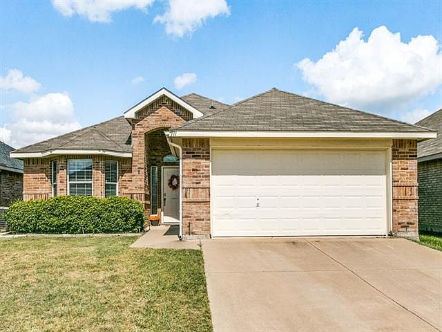 1st image of 111 Post Oak Dr