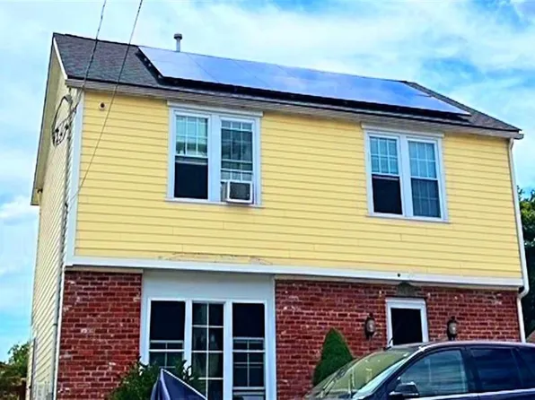 1010 Main St, West Warwick, RI 02893