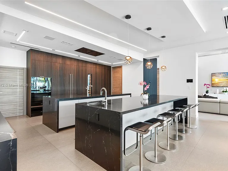 1400 Bayview Dr — Photo 18
