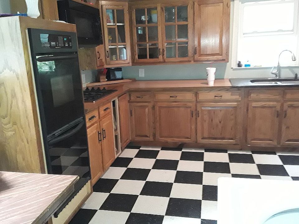 2nd image of 8122 Highland Ave