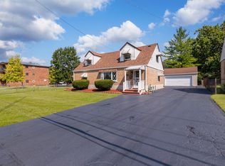 6856 W Crandall Ave, Worth, IL 60482