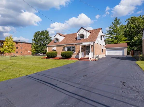 6856 W Crandall Ave, Worth, IL 60482