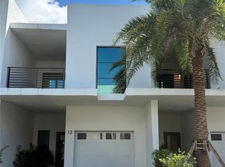2526 Pierce St #6, Hollywood, FL 33020