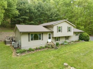 8533 French Hill Rd NW, Bolivar, OH 44612