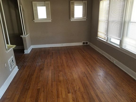 5th image of 8913 Darnell Pl