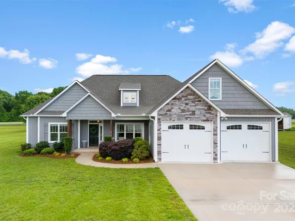 210 Dorothy Dr, China Grove, NC 28023