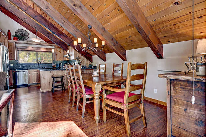 1325 Edelweiss Ln — Photo 7