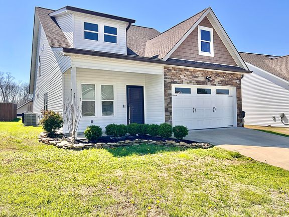 2nd image of 74 Paxtons Way