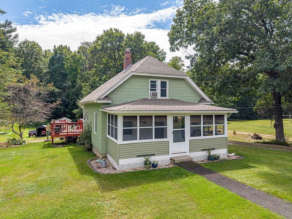 1st image of 123 Metacomet St