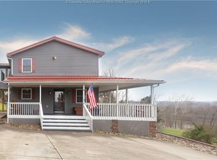 16952 Charleston Rd, Buffalo, WV 25033
