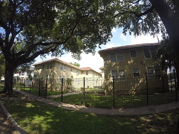 3rd image of 1905 S Carrollton Ave APT T