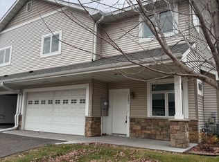 1291 County Road D Cir E, Vadnais Heights, MN 55109