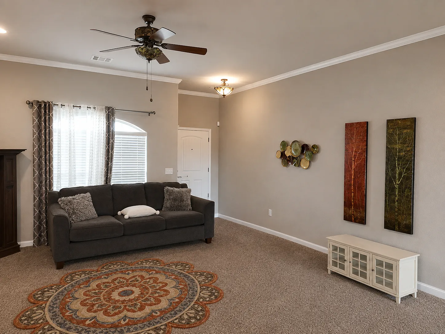 3 bed, 1576 sqft, $1,595 — Photo 3
