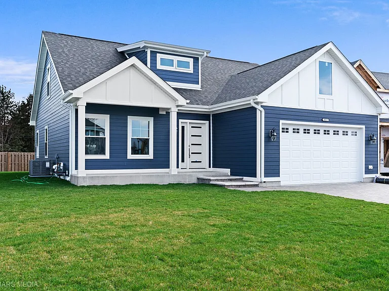 4019 Faith Ln — Photo 1