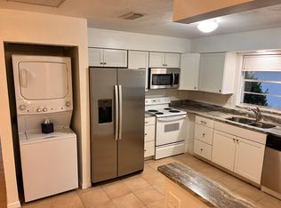 4200 Gulfstream Dr APT C, Naples, FL 34112