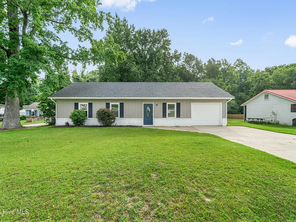 1036 Birchwood Ln