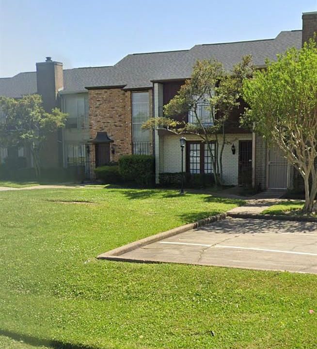 1st image of 6111 Beverly Hill St #5