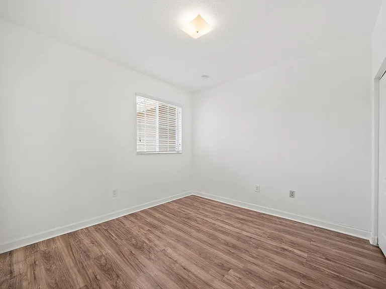 21459 SW 86th Pl — Photo 16