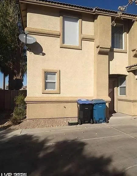 1432 Evening Song Ave — Photo 1