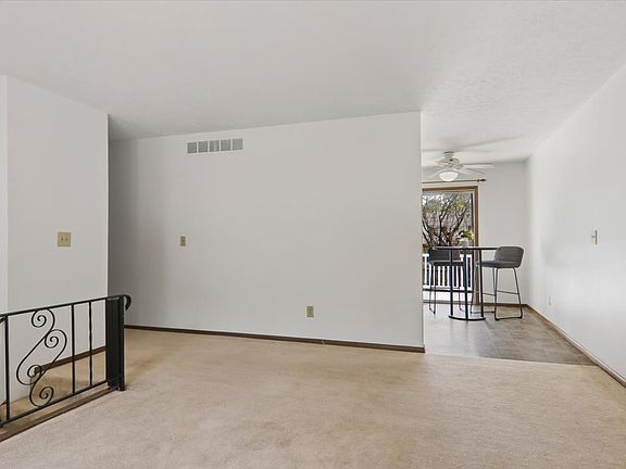 4th image of 1706 Erin Dr