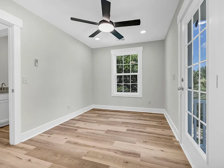 1156 Olympia Ave #1 — Photo 4