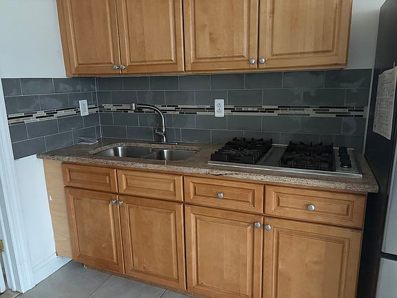 3rd image of 290 Hoboken Ave APT 1L