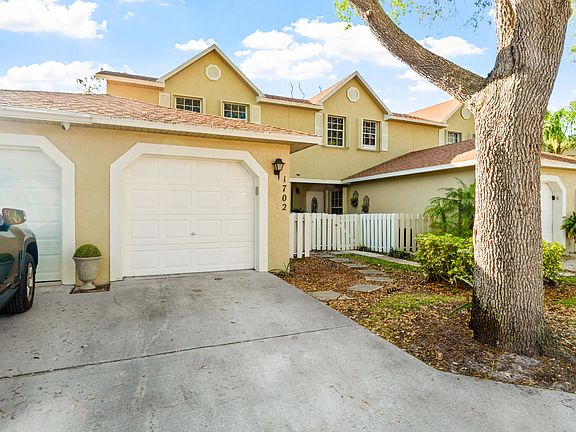 2nd image of 1702 Maplewood Drive